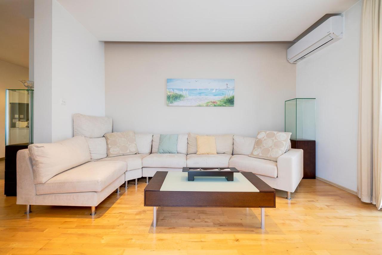 Unbeatable Location Valletta And Harbour Views Apartment Sliema Exterior photo