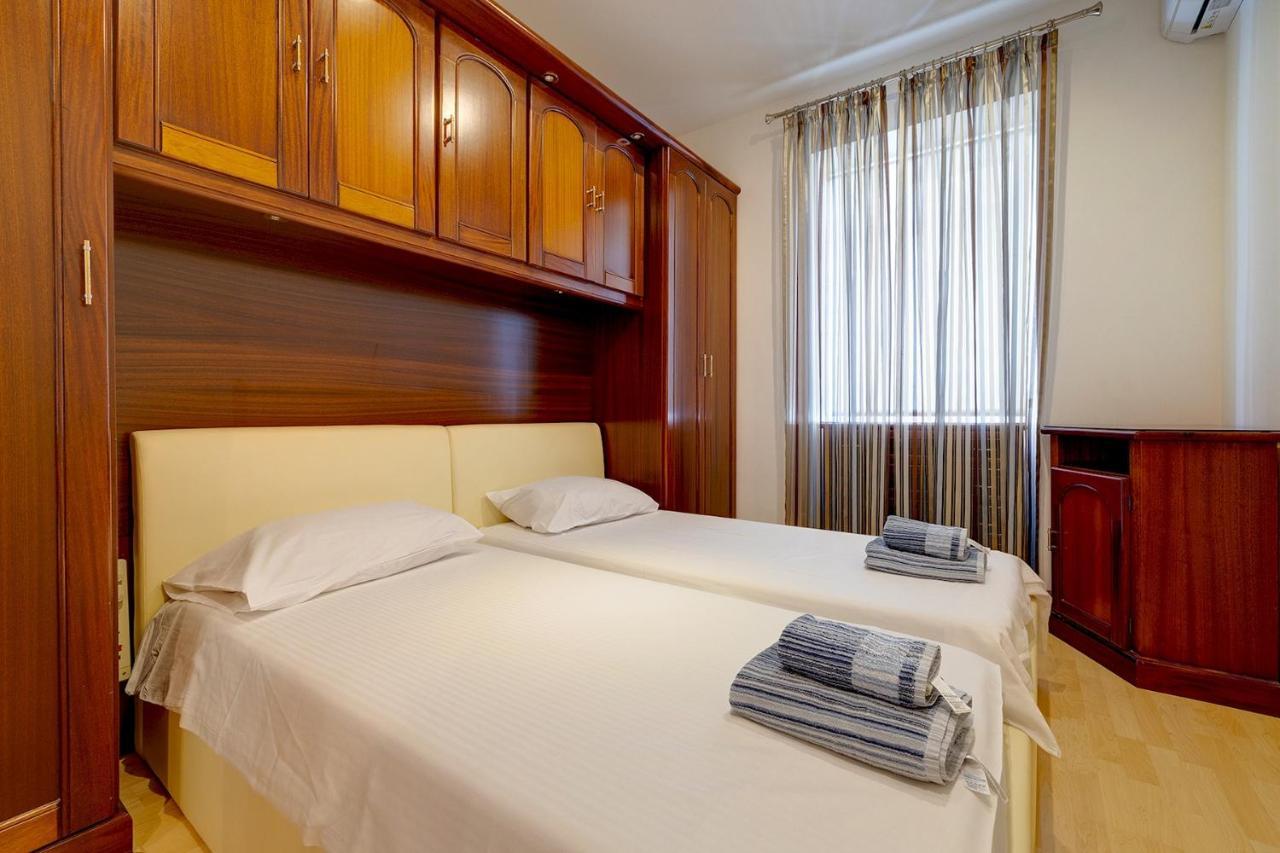 Unbeatable Location Valletta And Harbour Views Apartment Sliema Exterior photo
