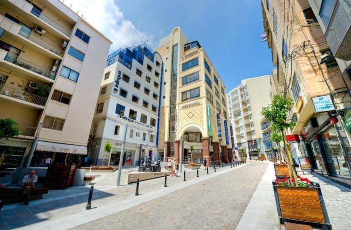 Unbeatable Location Valletta And Harbour Views Apartment Sliema Exterior photo